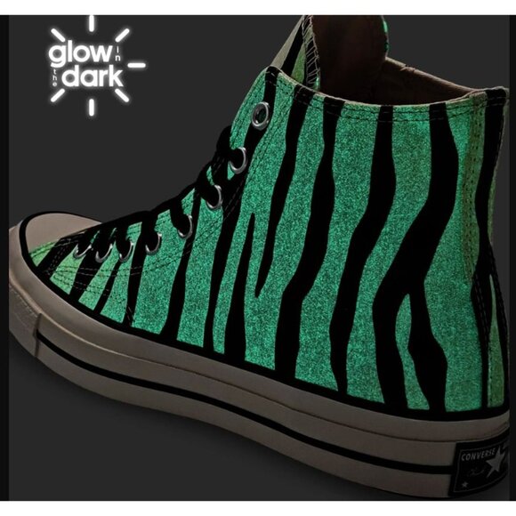 ⭐Converse Chuck 70 Hi 8 Women Shoes Zebra Print Canvas Glow in the Dark A15032C - Picture 2 of 13
